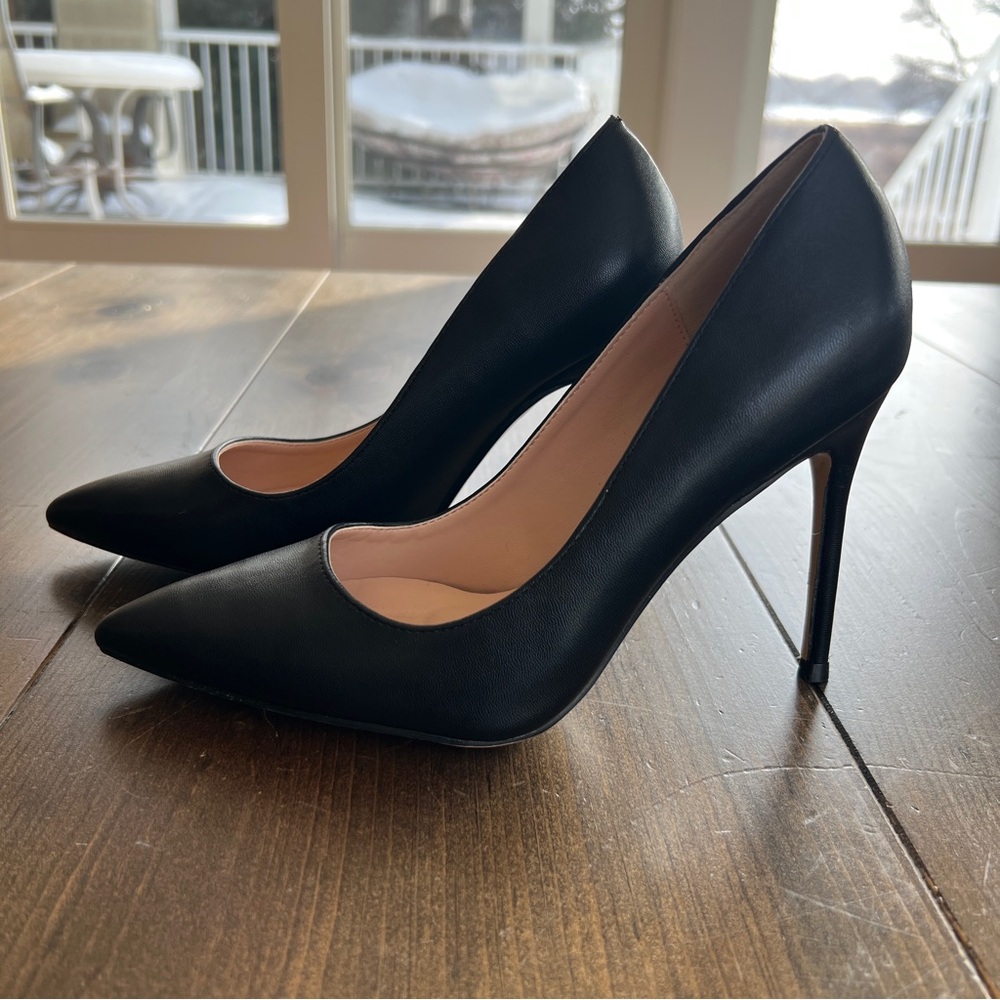 Coleter Women’s Black Heels